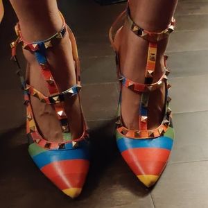 Multicolored heels